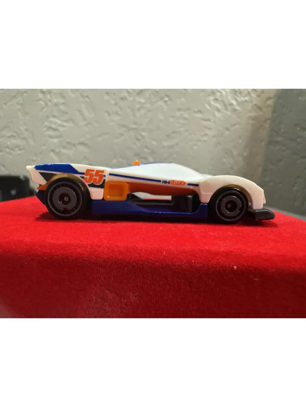 Hot Wheels White and Blue Racing Car Toy #55 Turbine Sublime